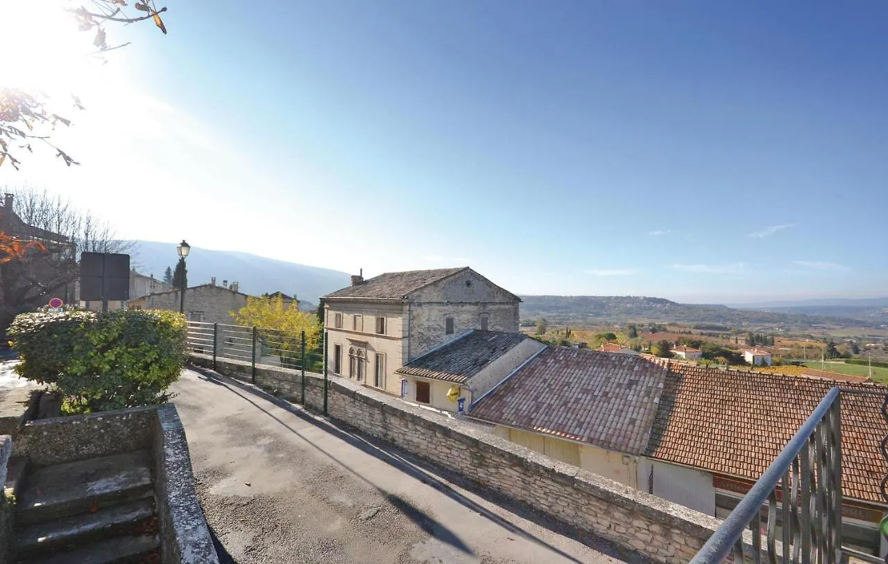 Cozy Apartment In Bonnieux With Kitchen